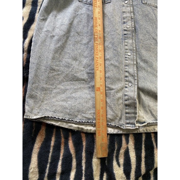Boohoo Blue Washed Women’s Pearl Snap Denim Shirt Size 14 27pit2pit - Picture 6 of 6